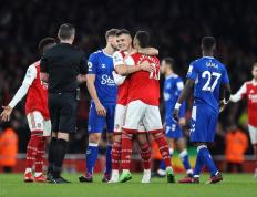 PG Soft Gaming-奥格斯堡新援处子秀表现出色，球队信心大增