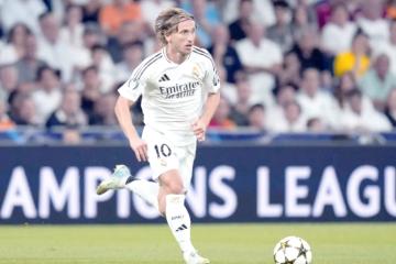 PG游戏官网登录入口-包含英格兰险胜瓦伦西亚，莫德里奇高光表现的词条