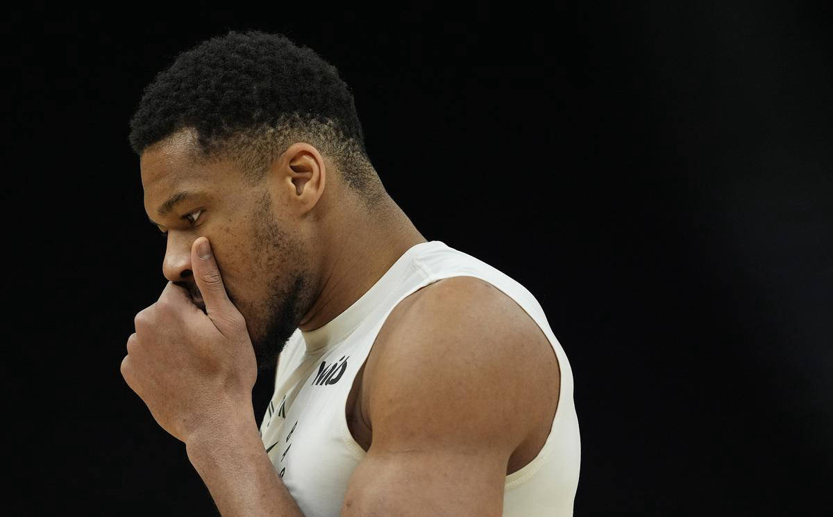 PG中国登录入口-雄鹿击败魔术，保持不败记录